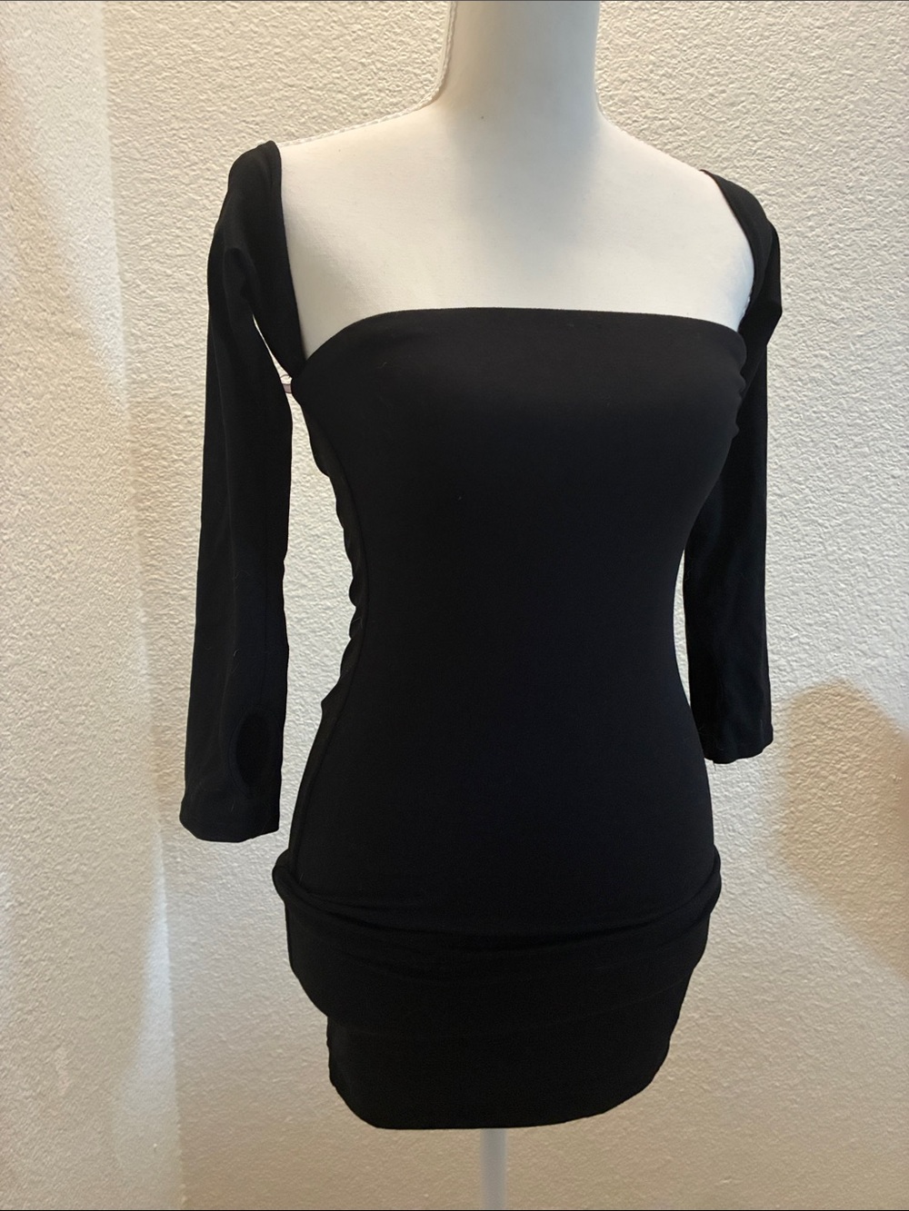 Black Off-Shoulder Long Sleeve Tunic Top